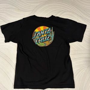 Boys Santa Cruz large tshirt.